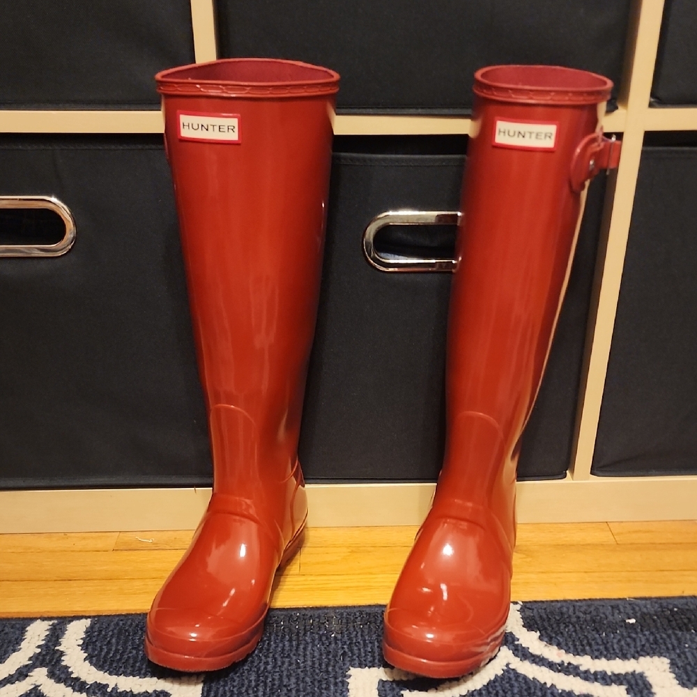 Hunter Glossy Red Rain Boots